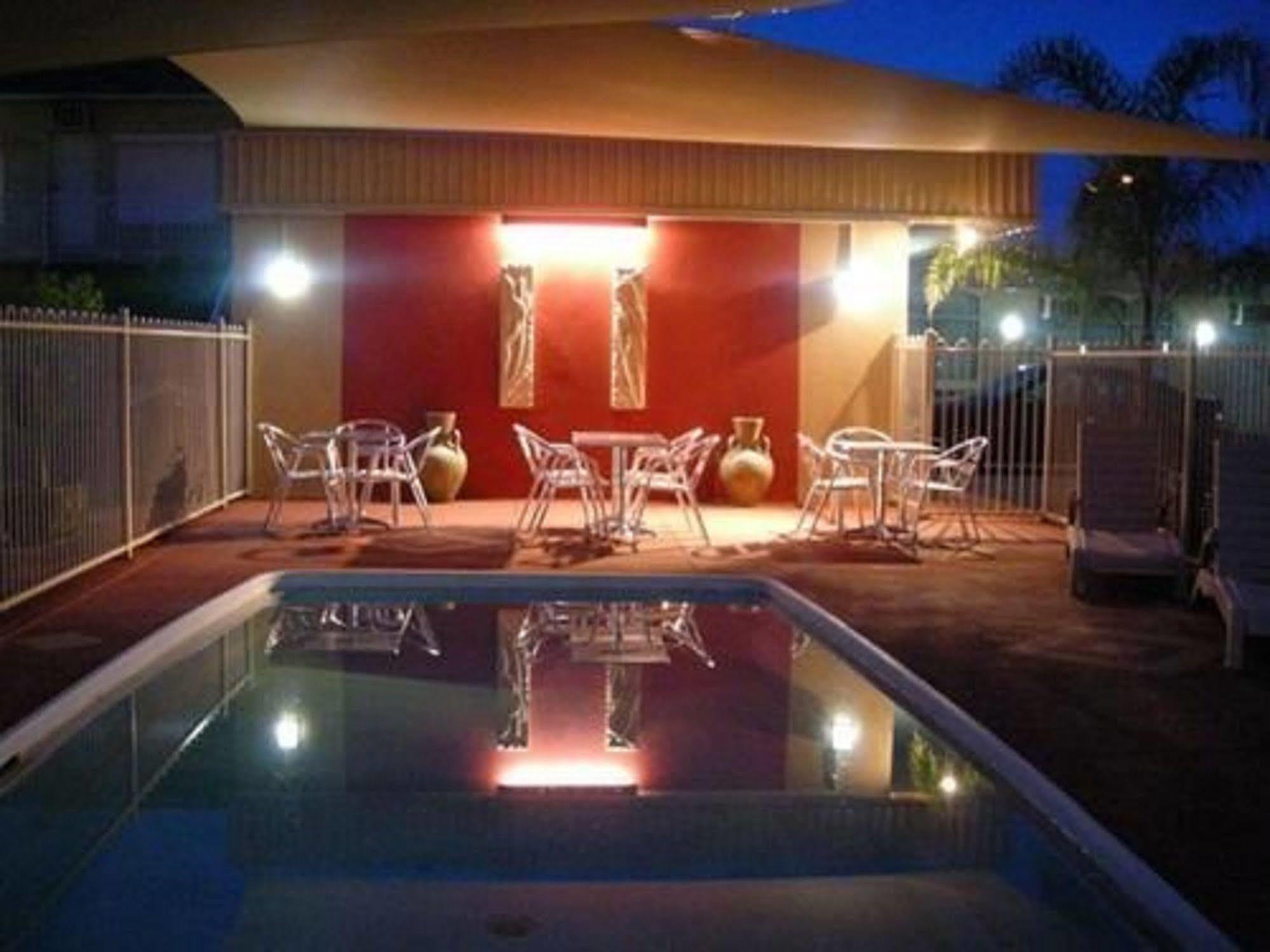 Desert Sand Motor Inn Broken Hill Kültér fotó