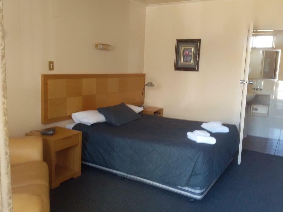 Desert Sand Motor Inn Broken Hill Kültér fotó